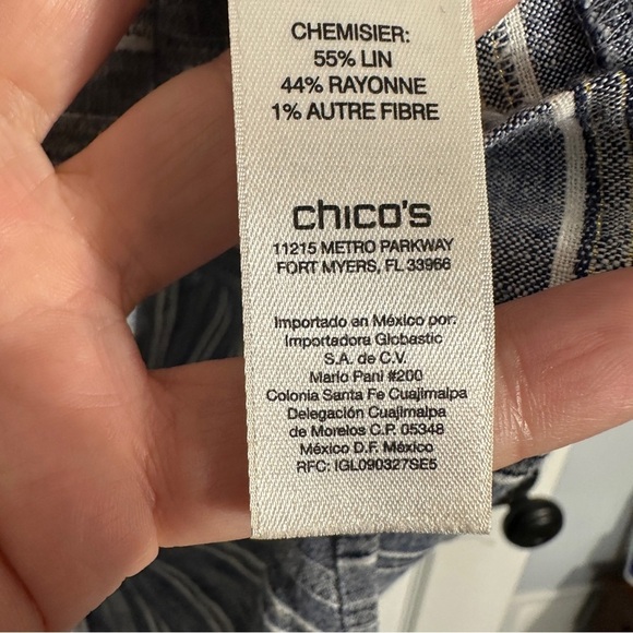 Chico's Sz. 2 (L) tunic, blue/metallic, linen blend, v-neck, flowy, lightweight - Picture 8 of 12